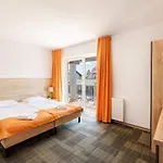 Seo2 - Z Osobnym Wejsciem, Grzany Basen, Darmowe Sauny, Parking, Grill, Wifi Apartment Rewal
