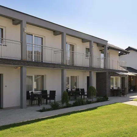 Seo2 - Z Osobnym Wejsciem, Grzany Basen, Darmowe Sauny, Parking, Grill, Wifi Lägenhet