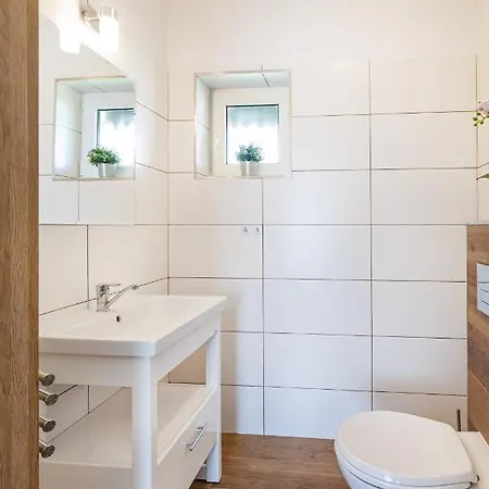 Seo2 - Z Osobnym Wejsciem, Grzany Basen, Darmowe Sauny, Parking, Grill, Wifi *