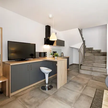 Apartament Seo2 - Z Osobnym Wejściem, Grzany Basen, Darmowe Sauny, Parking, Grill, Wifi